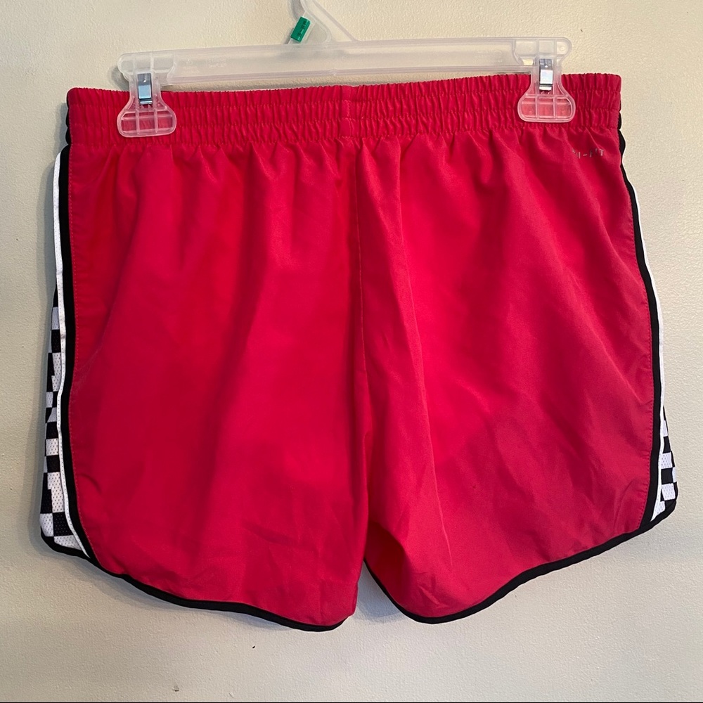 $5/30🎉 🚨LAST CHANCE🚨Pink Nike Shorts - Picture 2 of 4